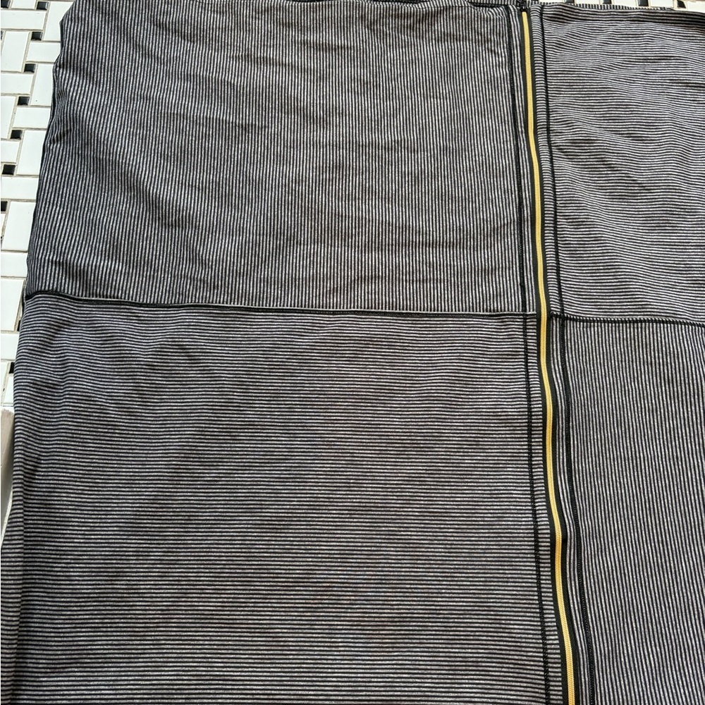 lululemon athletica Black and Gold Striped Scarf - Picture 9 of 10